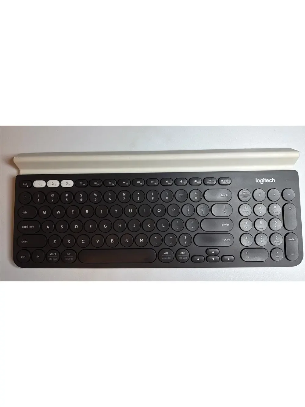 Logitech K780 Multi Device Wireless Keyboard TESTED WORKING NO USB DONGLE